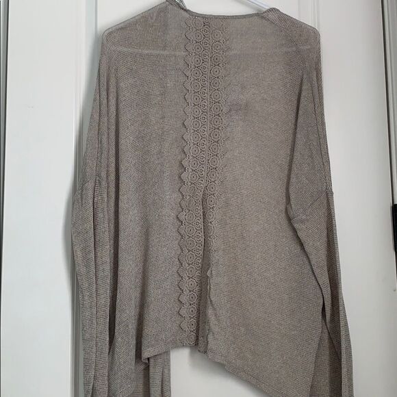 Abercrombie & Fitch Cardigan - Picture 3 of 5